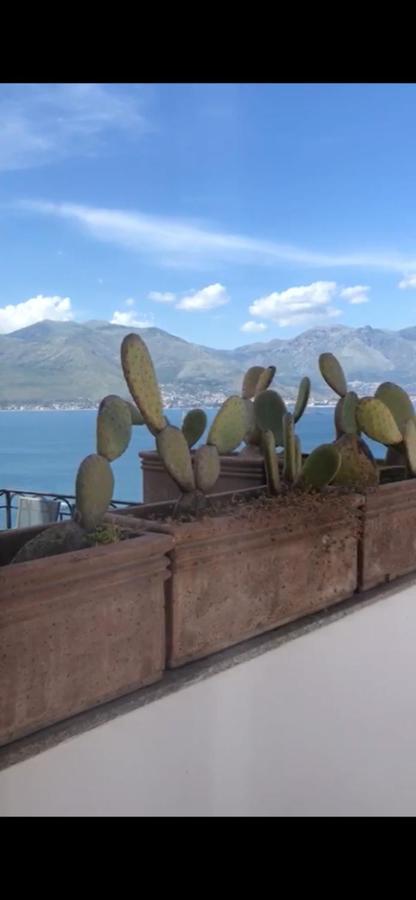 Le Suite Guarinelli B&B Gaeta Exteriér fotografie