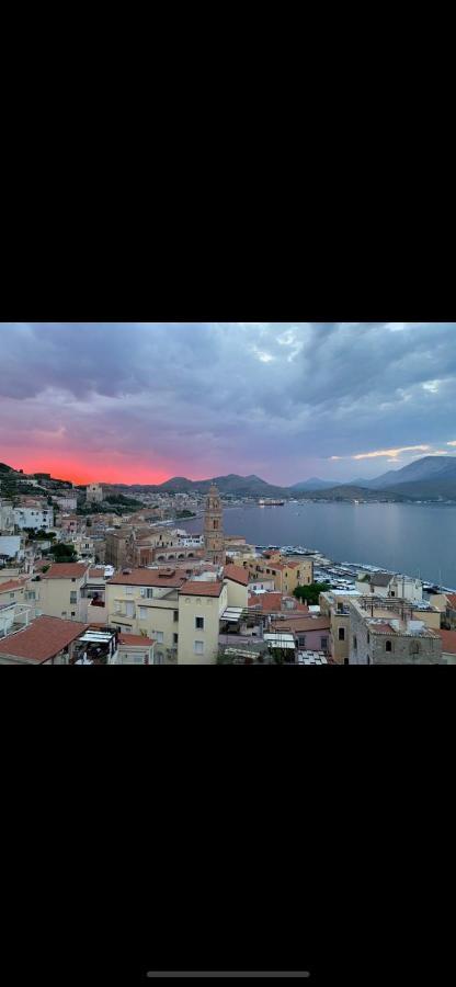 Le Suite Guarinelli B&B Gaeta Exteriér fotografie